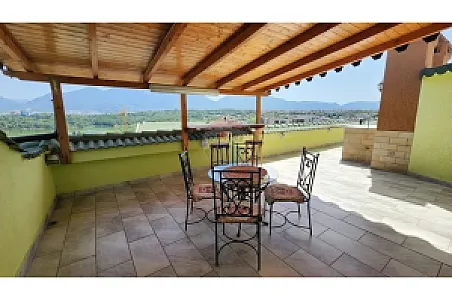 Shitet Papafingo, 360m², Kati 7 – Liqeni i Tiranës – I mirë — Tiranë - Foto 3