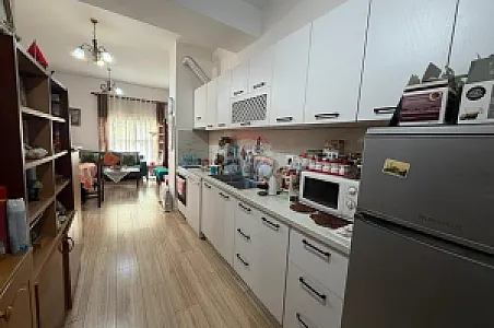 Shitet Apartament 2+1, 83.5m² – 140,000€ – Tiranë – I mirë — Tiranë - Foto 1