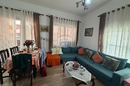 Shitet Apartament 2+1, 83.5m² – 140,000€ – Tiranë – I mirë — Tiranë - Foto 3