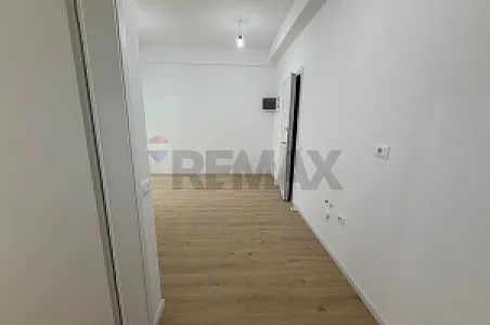 Me Qira Zyrë, 45.5m² – Kompleksi – 30,000 Lek – Tiranë — Tiranë - Foto 2