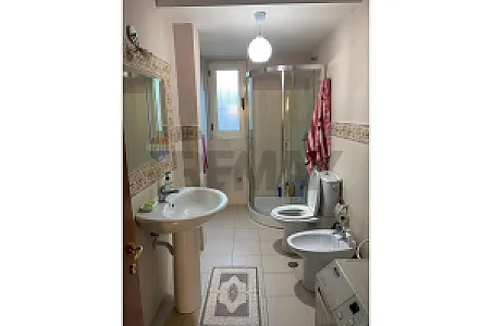 Me Qira Apartament 1+1, 60m² – 45,000 Lek – Tiranë – I mirë — Tiranë - Foto 1