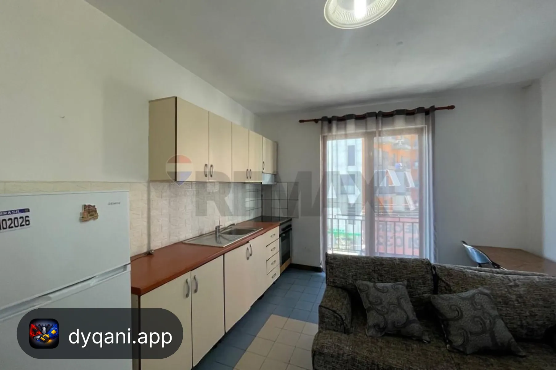 Me Qira Apartament 1+1, 60m² – 40,000 Lek – Tiranë – I mirë — Tiranë - Foto 3
