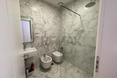 Me Qira Apartament 3+1, 100m², Kati – 1,200€ – Tiranë — Tiranë - Foto 8