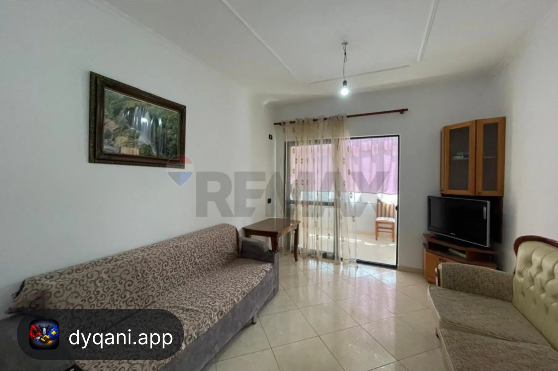 Me Qira Apartament 1+1, 70m² – 30,000 Lek – Tiranë – I mirë — Tiranë - Foto 3