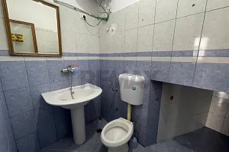 Me Qira Apartament 1+1, Kati 1 – Rruga – 300€ – Tiranë — Tiranë - Foto 5
