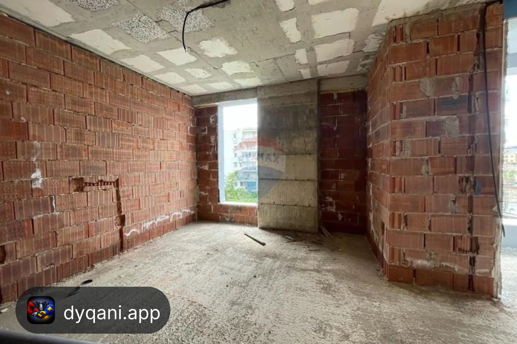 Shitet Apartament 2+1, 110.9m² – 171,900€ – Tiranë – I mirë — Tiranë - Foto 3