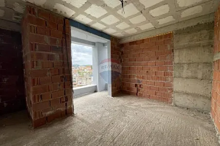 Shitet Apartament 2+1, 110.9m² – 171,900€ – Tiranë – I mirë — Tiranë - Foto 4