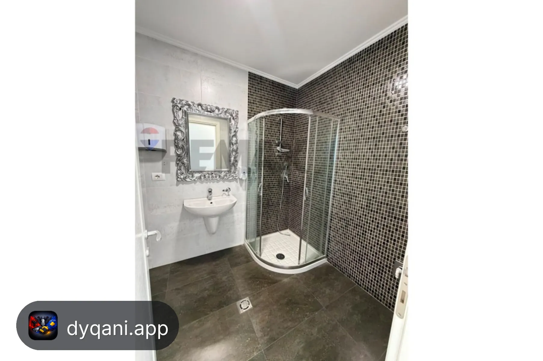 Me Qira Zyrë, 180m², Kati 8 – 250,000 Lek – Tiranë – I mirë — Tiranë - Foto 2