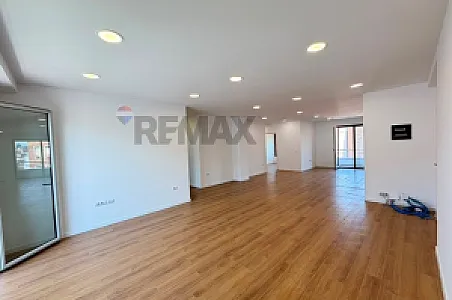 Me Qira Zyrë, 180m², Kati 8 – 250,000 Lek – Tiranë – I mirë — Tiranë - Foto 5