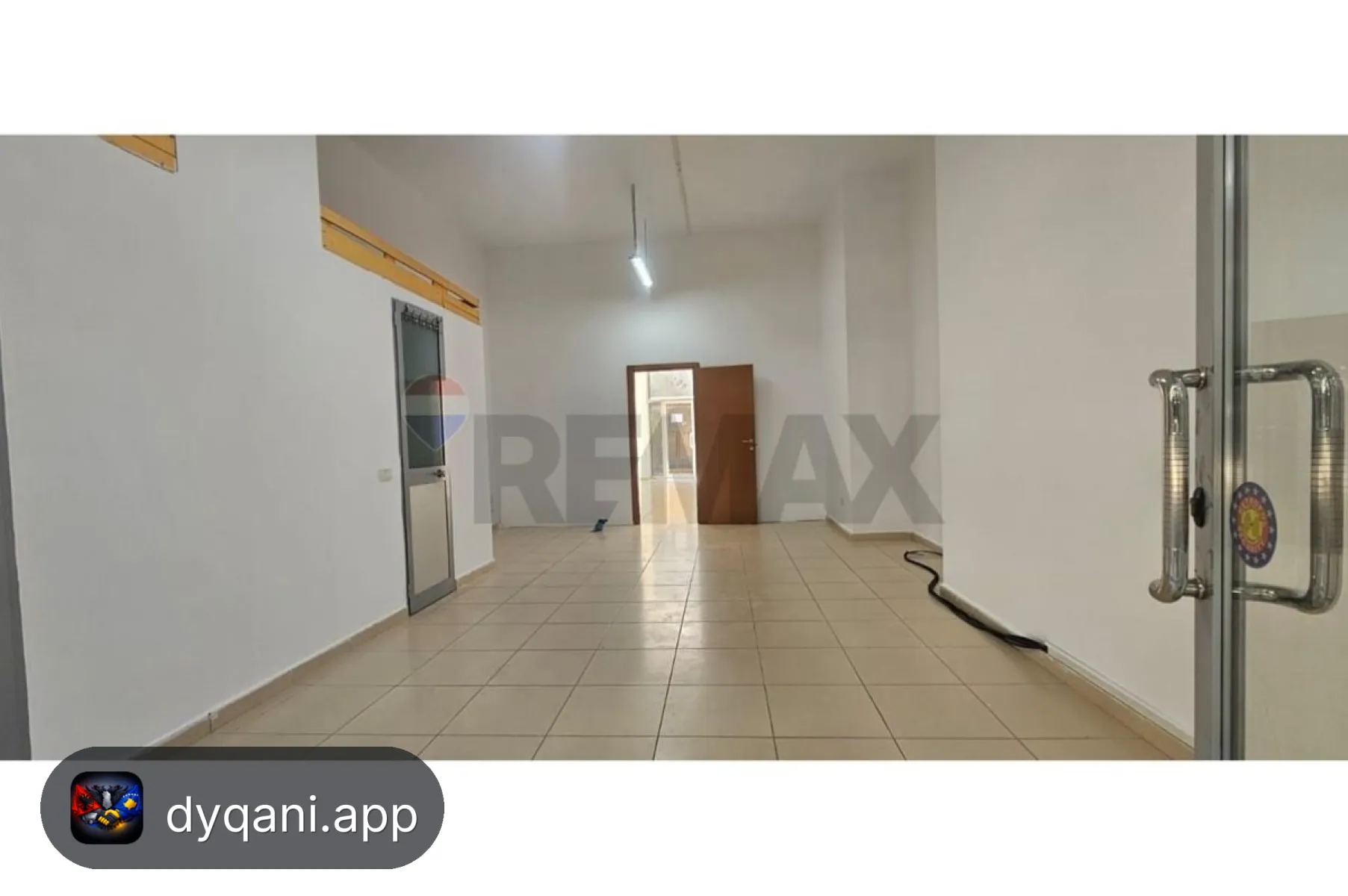 Shitet Dyqan, 77m² – Ish Tregu – 35,000 Lek – Tiranë — Tiranë - Foto 2