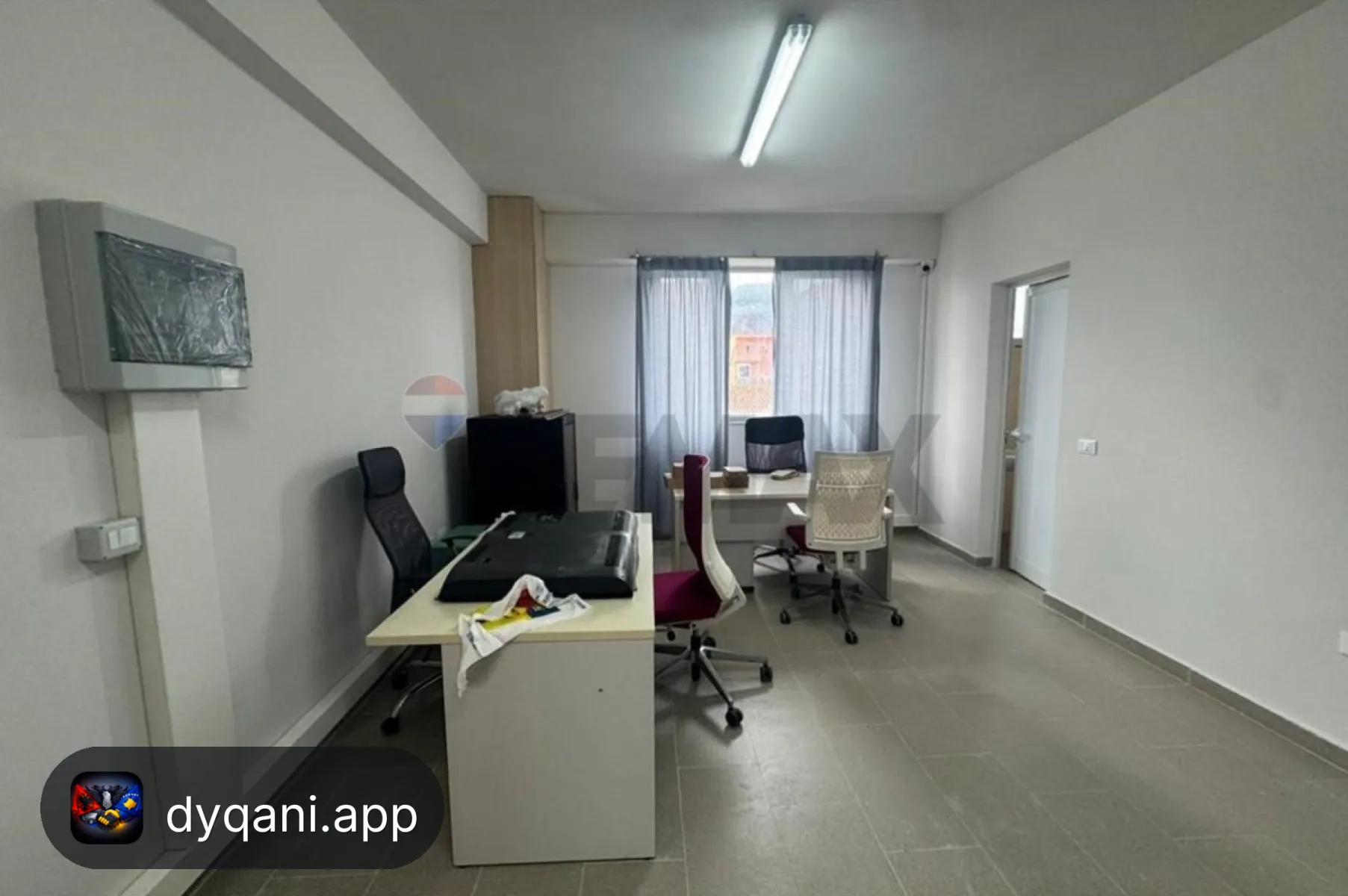 Me Qira Magazinë, 450m² – Prush – 2,500€ – Tiranë – I mirë — Tiranë - Foto 8