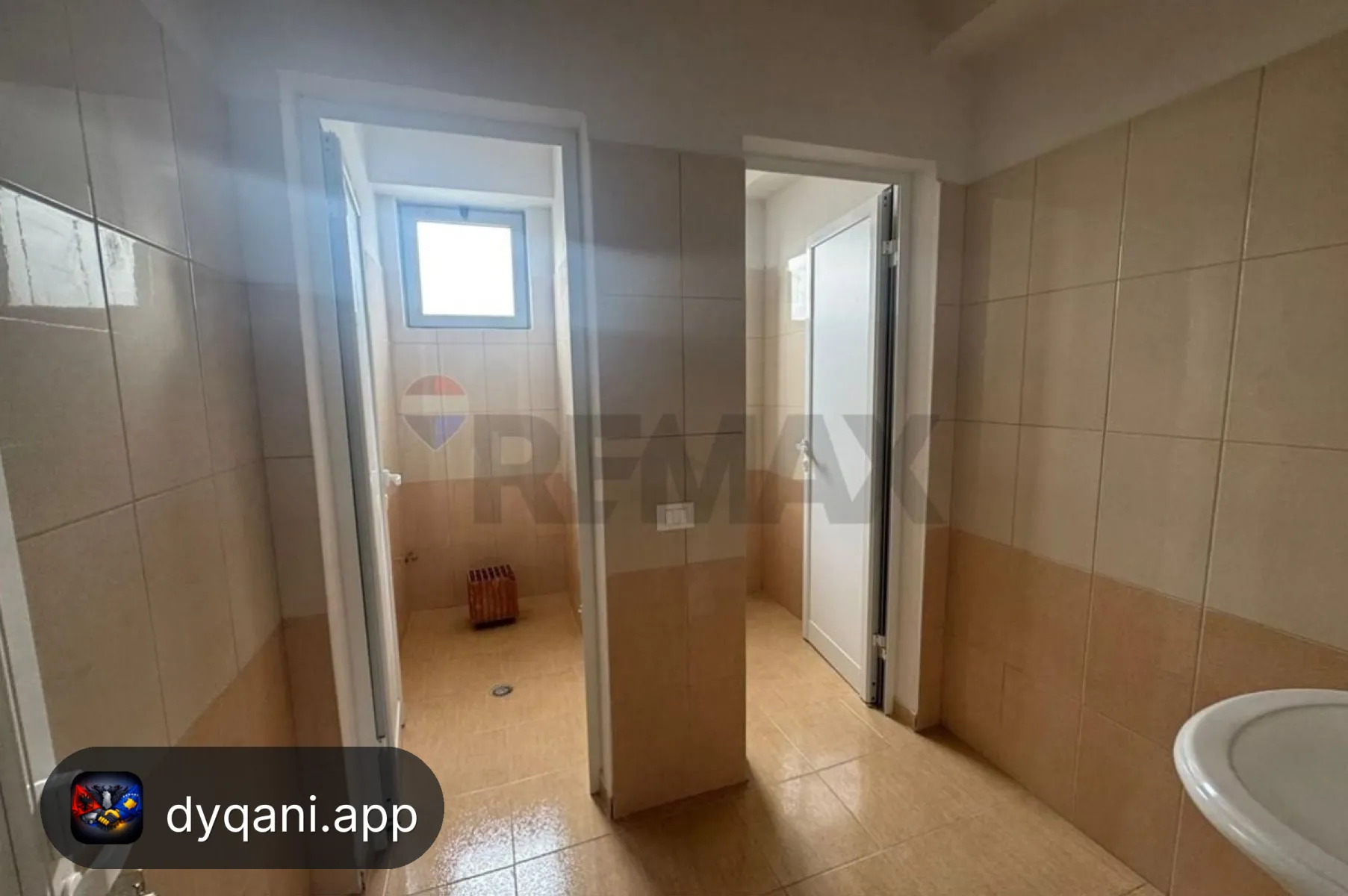 Me Qira Magazinë, 450m² – Prush – 2,500€ – Tiranë – I mirë — Tiranë - Foto 10