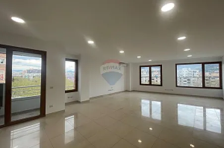 Me Qira Zyrë, 187m², Kati 4 – 250,000 Lek – Tiranë – I mirë — Tiranë - Foto 3