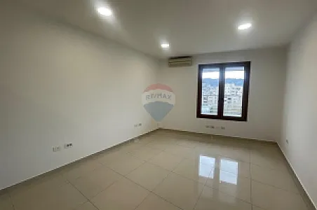Me Qira Zyrë, 187m², Kati 4 – 250,000 Lek – Tiranë – I mirë — Tiranë - Foto 5