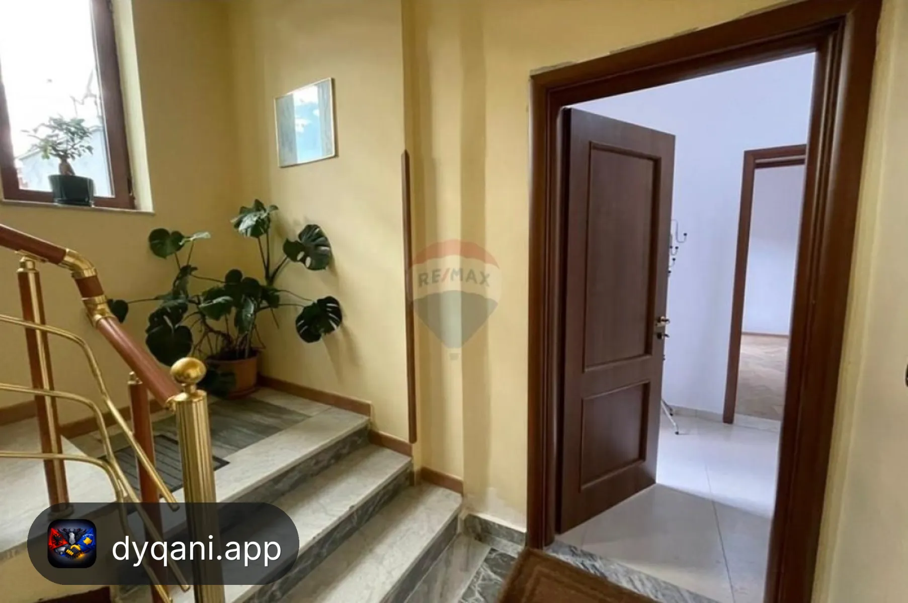 Me Qira Zyrë, 98m², Kati 2 – Blloku – 1,000€ – Tiranë — Tiranë - Foto 9