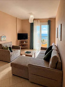 Apartament pushimi me qira ditore javore – Pogradec – I mirë — Pogradec - Foto 8