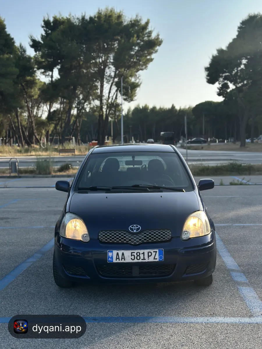 Toyota Yaris 1.0 benzinë 4 pistona – 2,290 Lek – Vlorë — Vlorë - Foto 2