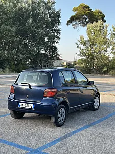 Toyota Yaris 1.0 benzinë 4 pistona – 2,290 Lek – Vlorë — Vlorë - Foto 4