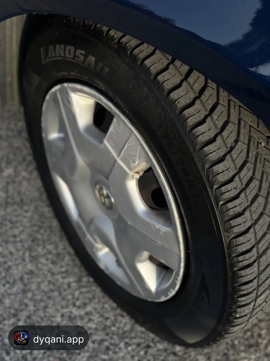 Toyota Yaris 1.0 benzinë 4 pistona – 2,290 Lek – Vlorë — Vlorë - Foto 10