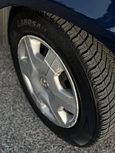 Toyota Yaris 1.0 benzinë 4 pistona – 2,290 Lek – Vlorë — Vlorë - Foto 10