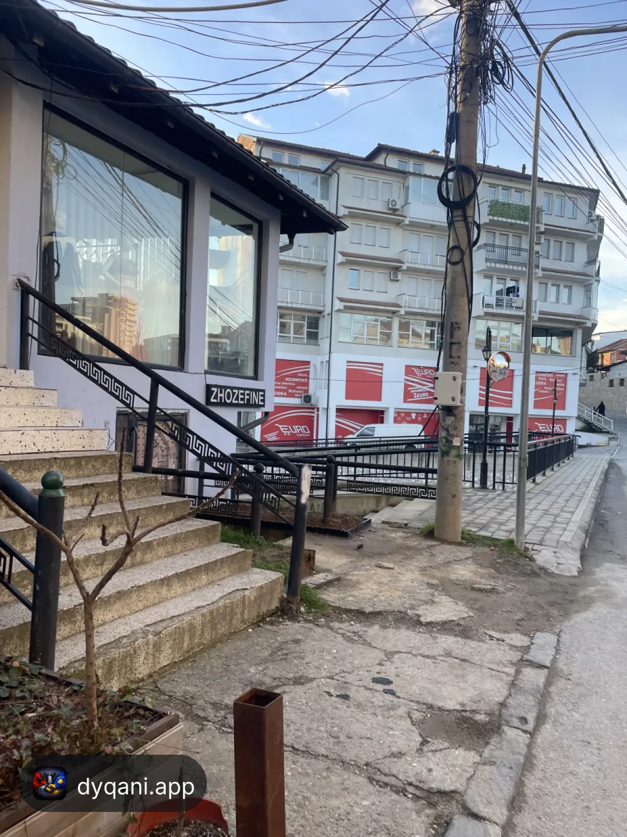 Lokal Në Shitje – Gjakovë – I mirë — Gjakovë - Foto 2
