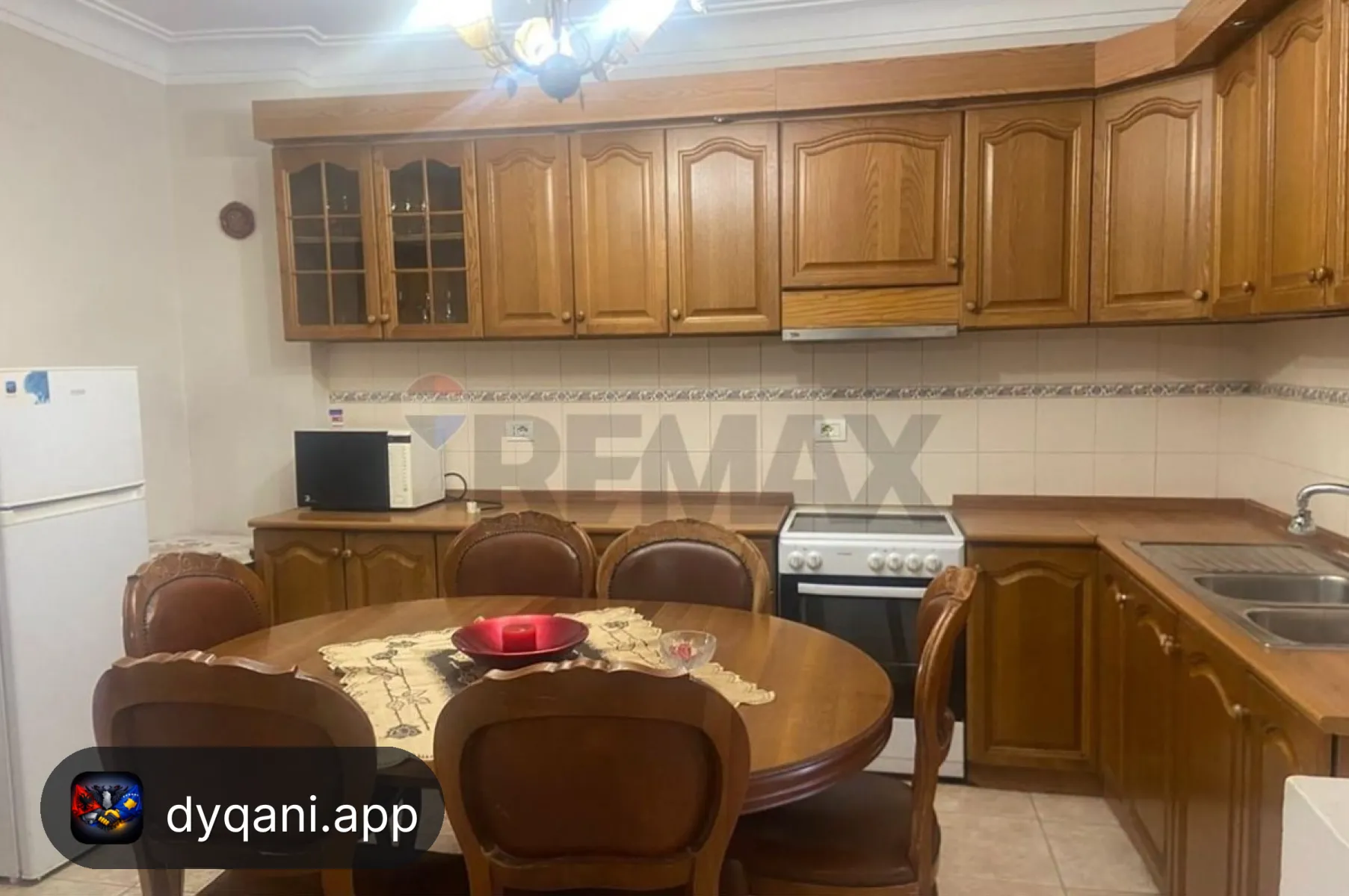 Apartament 3+1, 130m² për Shitje – Komuna – 26M Lek – I mirë — Tiranë - Foto 1
