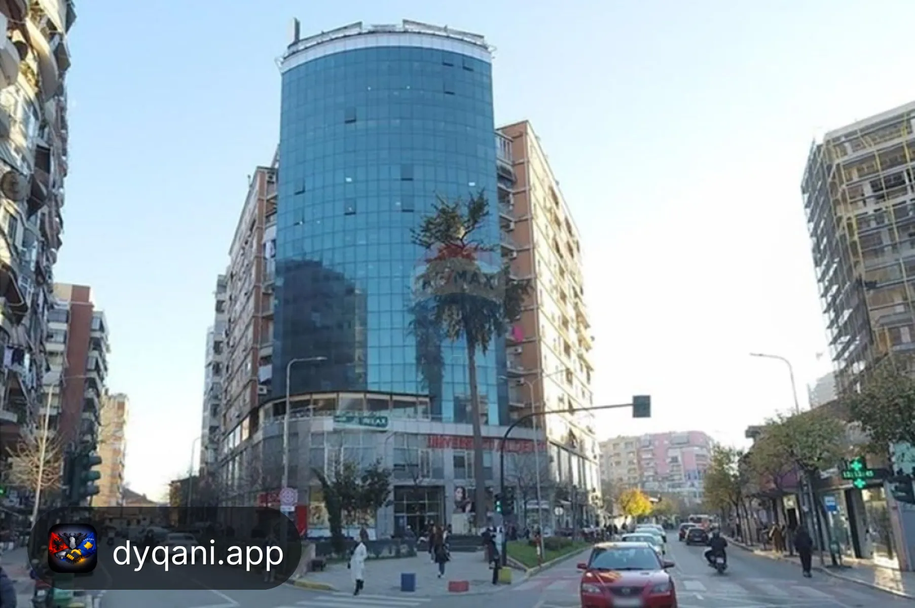 Zyrë 30m² për Shitje – Rr. e Saraçeve – 90,000€ – I mirë — Tiranë - Foto 3