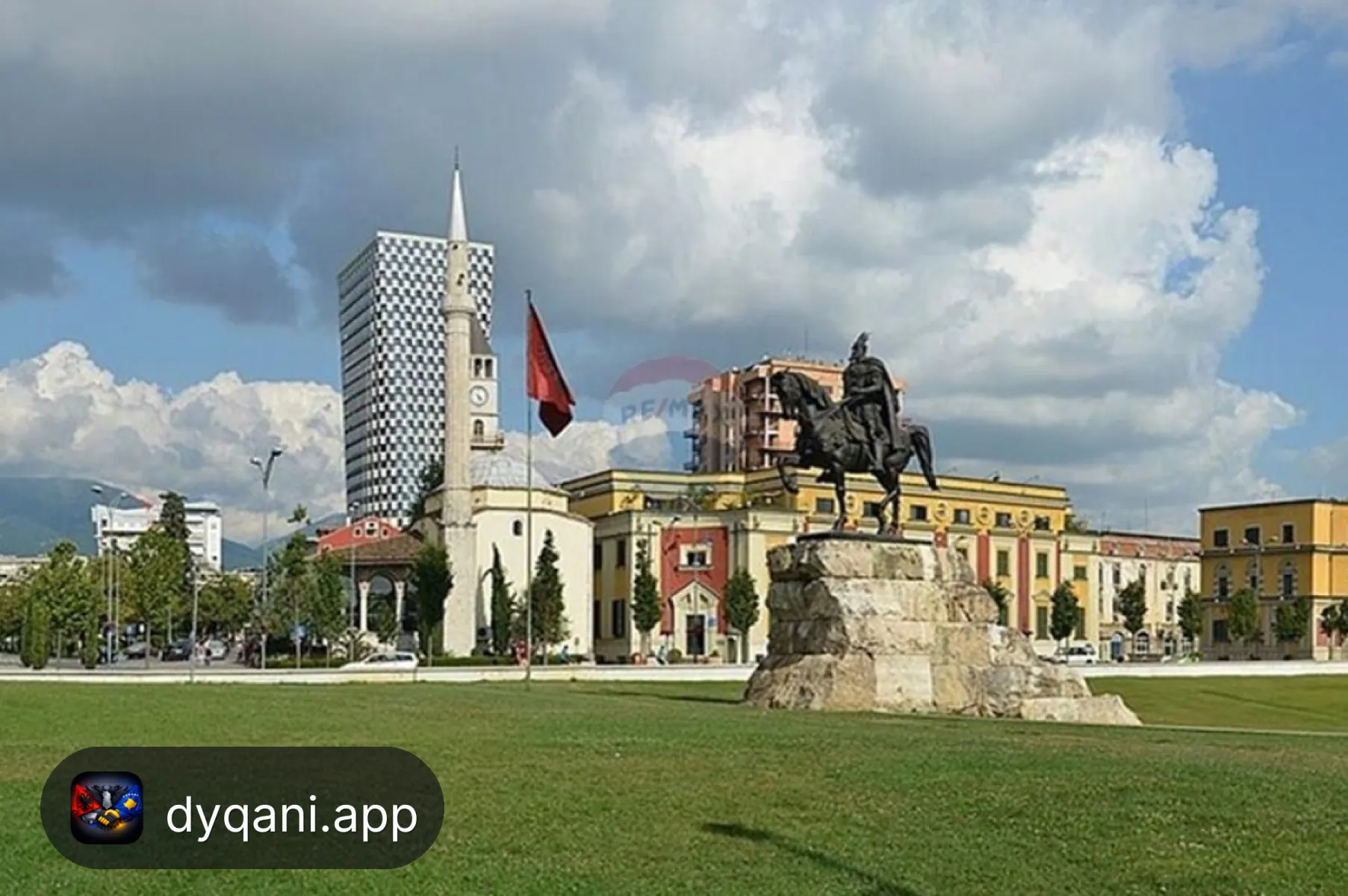 Zyrë 30m² për Shitje – Rr. e Saraçeve – 90,000€ – I mirë — Tiranë - Foto 4