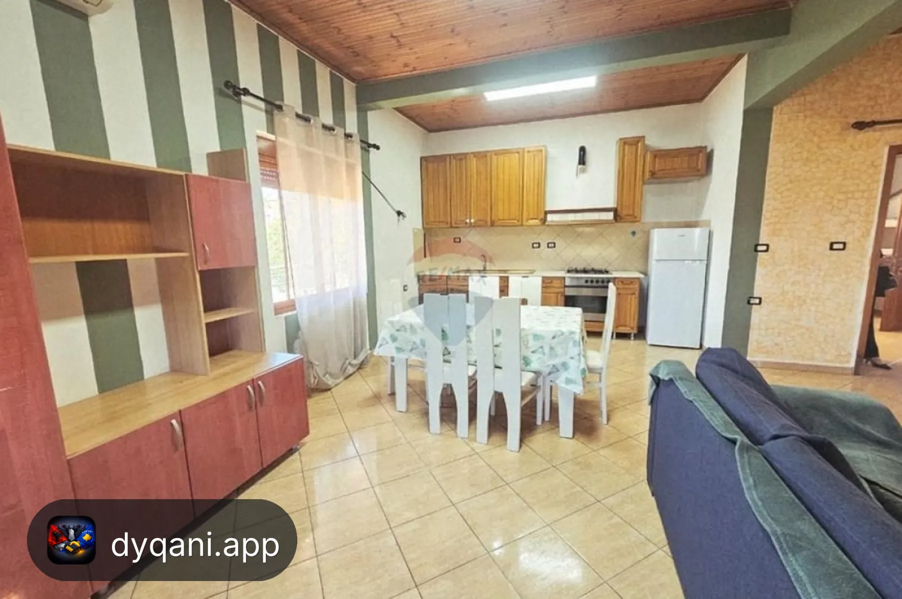 Apartament 1+1, 104m² me Qira – Mëzez – 38,000 Lek – I mirë — Tiranë - Foto 2