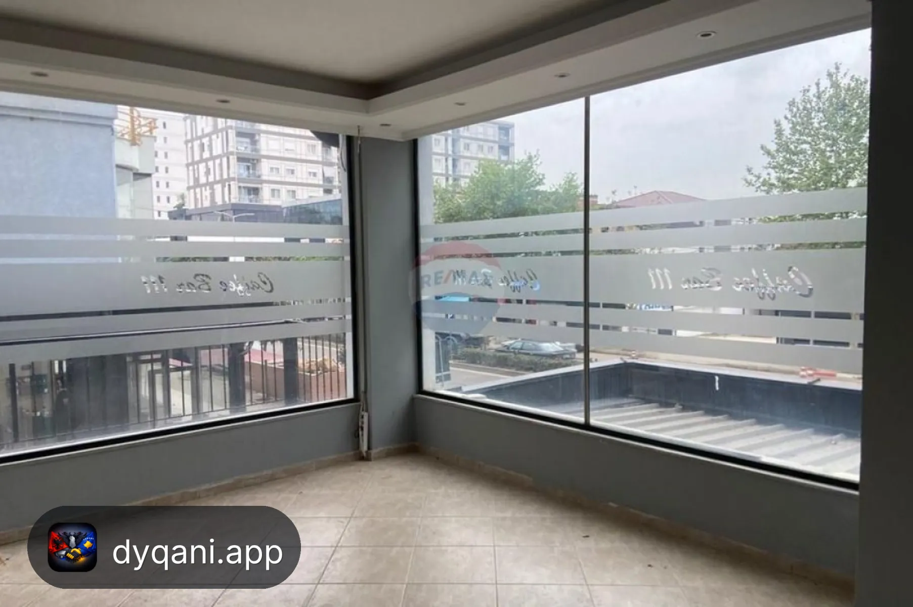 Dyqan për Qira – Bulevardi Blu, Kamëz – 60,000 Lek – I mirë — Kamëz - Foto 3