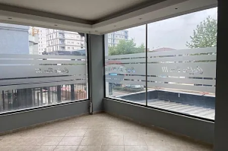 Dyqan për Qira – Bulevardi Blu, Kamëz – 60,000 Lek – I mirë — Kamëz - Foto 3