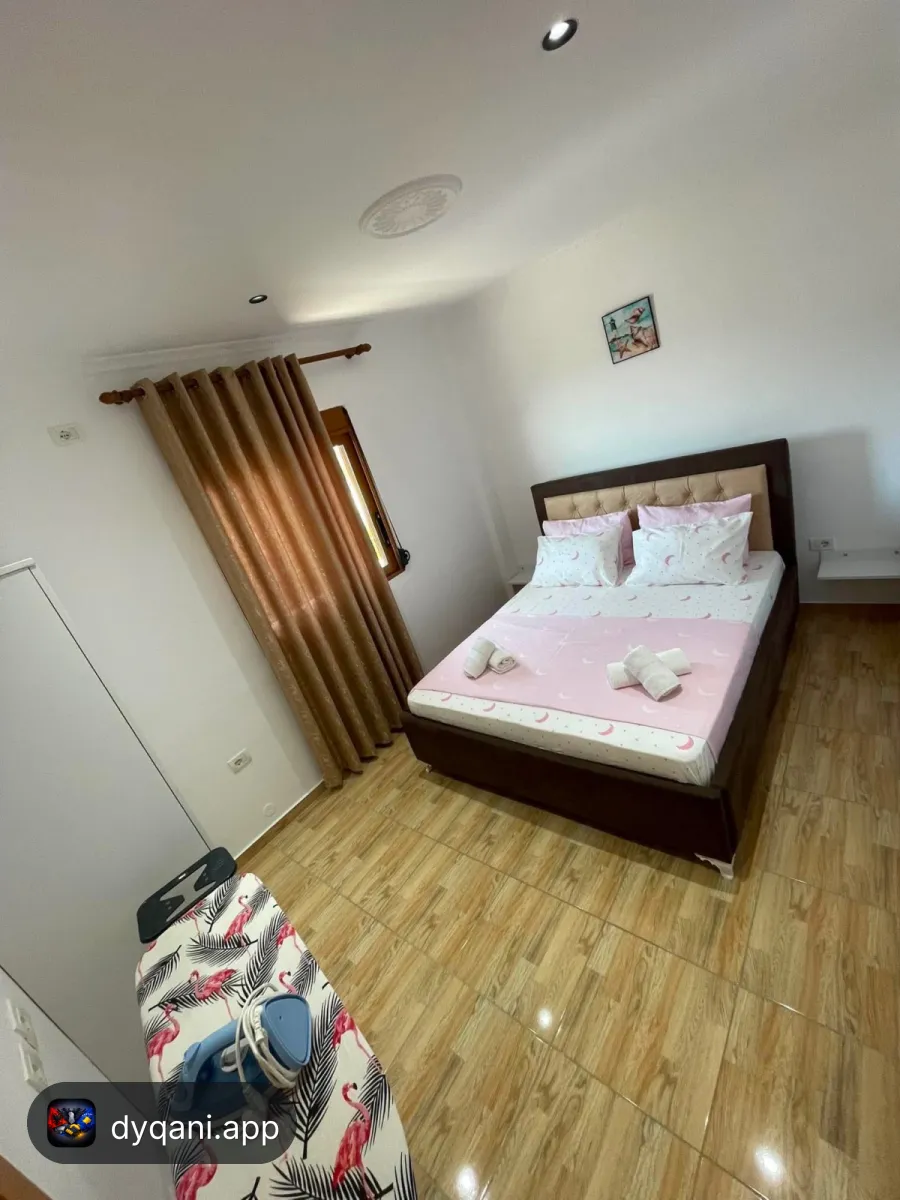 Apartament me qera ditore – 5,000 Lek – Sarandë – I mirë — Sarandë - Foto 1