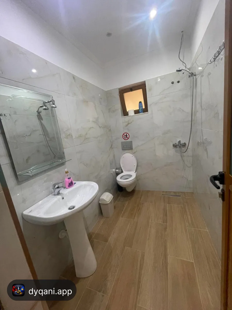 Jepet me qera ditore apartament – 5,000 Lek – Sarandë — Sarandë - Foto 2