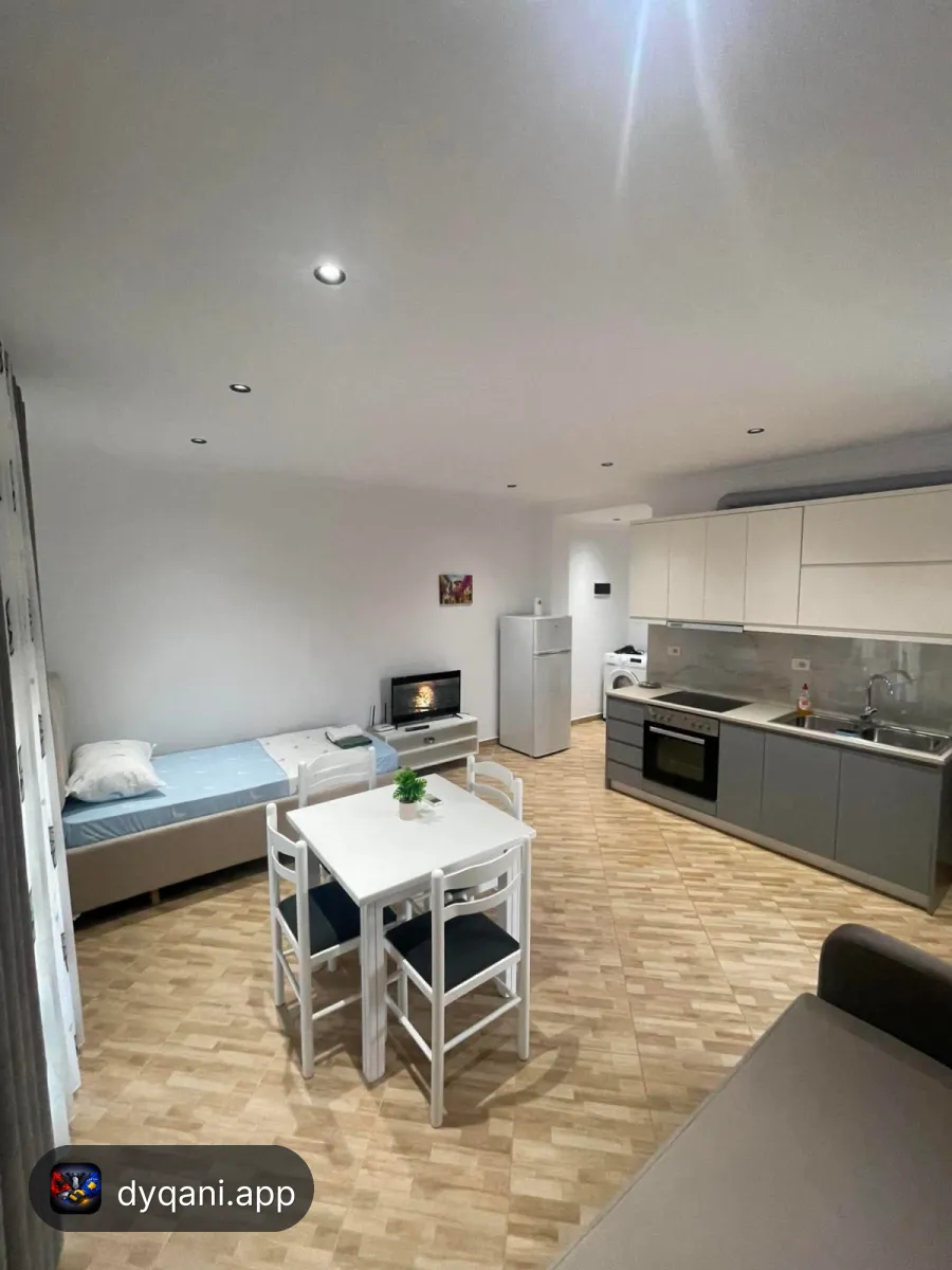 Jepet me qera ditore apartament – 5,000 Lek – Sarandë — Sarandë - Foto 5