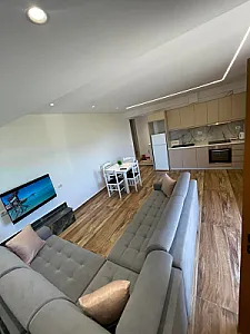 Jepet me qera ditore apartament – 5,000 Lek – Sarandë — Sarandë - Foto 2