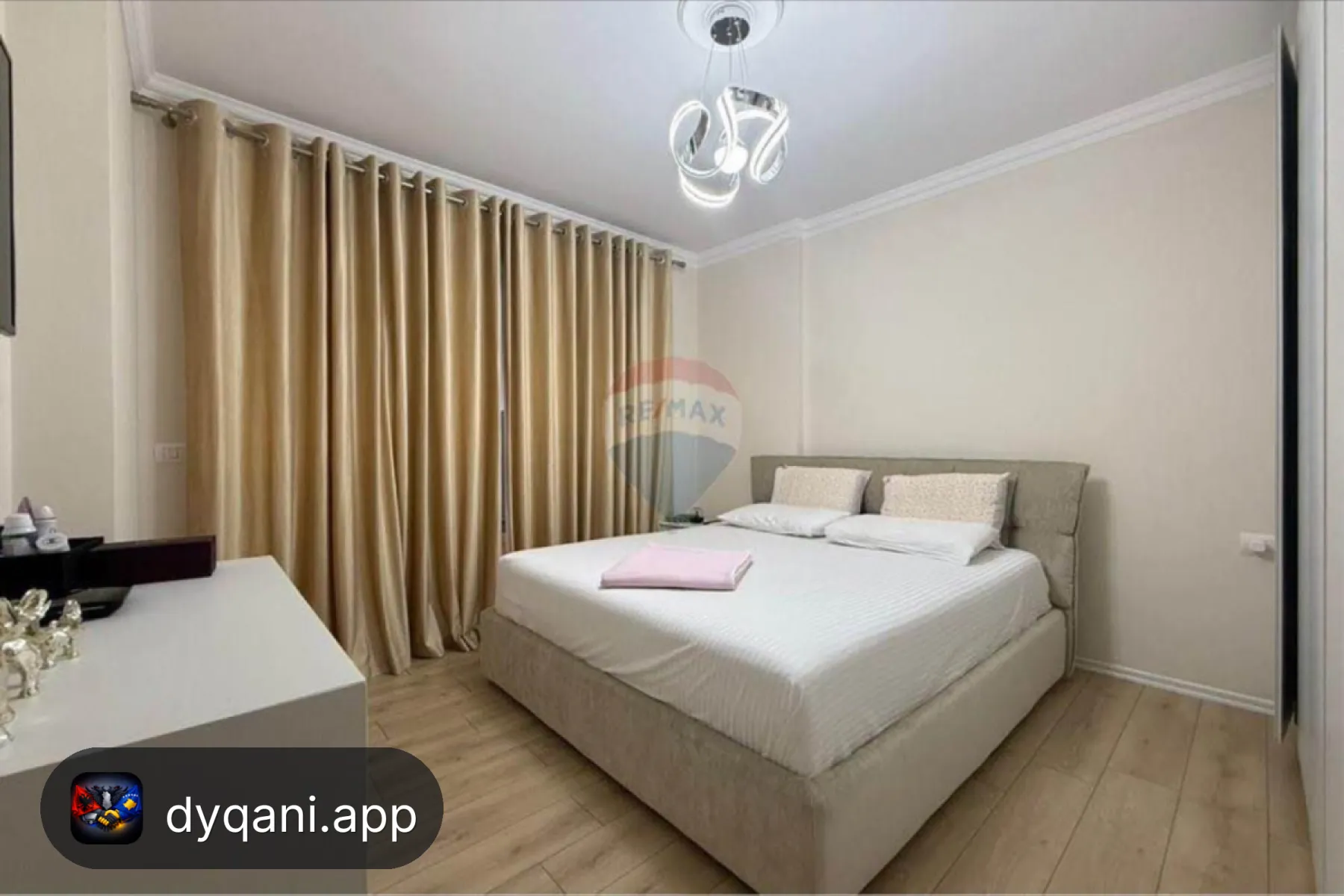 Apartament 3+1+2 për shitje, tek – 340,000€ – Tiranë — Tiranë - Foto 4