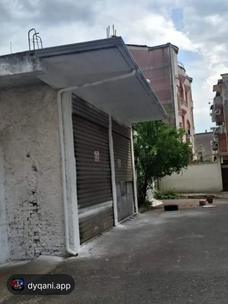 Jepet me qira dyqan Shkoder në Xhabije