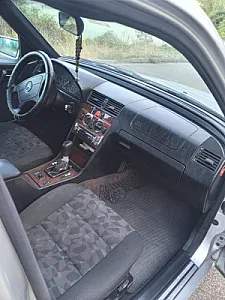 Mercedes C220 CDI 1999 kambio manuale – Elbasan – Si i ri — Elbasan - Foto 3