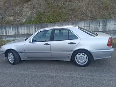 Mercedes C220 CDI 1999 kambio manuale – Elbasan – Si i ri — Elbasan - Foto 4