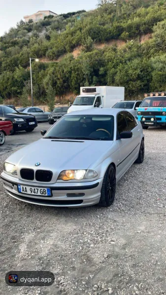 Bmw 330d viti 2000 në shitje gri mat sportive