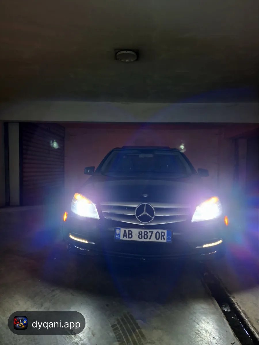 Mercedes Benz C300 Benzin/Gaz 2011 – 6,300€ – Tiranë — Tiranë - Foto 8