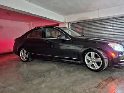 Mercedes Benz C300 Benzin/Gaz 2011 – 6,300€ – Tiranë — Tiranë - Foto 9