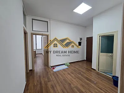 Njësi Biznesi 147m² me Qera – 220,000€ – Durrës – I mirë — Durrës - Foto 6