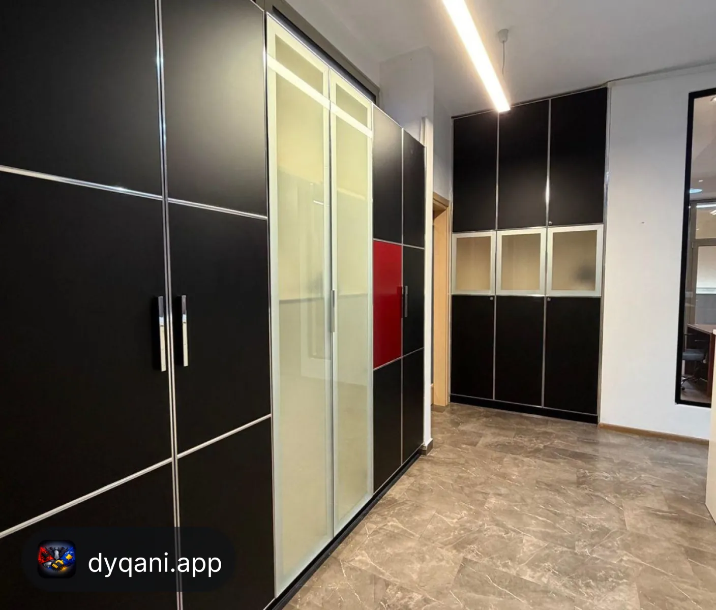 Zyre 132m² me Qera – Mobiluar, Bllok – 1,700€ – Tiranë — Tiranë - Foto 3