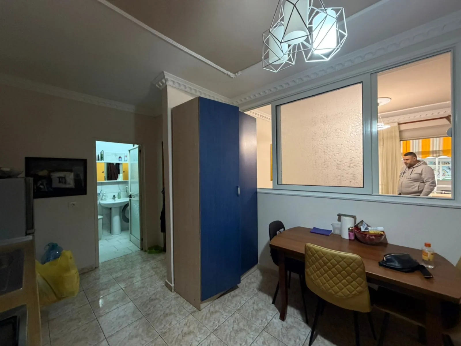 Shitet apartament 1+1 i adaptuar ne 2+1 Iliria, Plazh, Durres - Foto 6