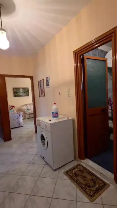 Apartament 2+1 82.5 m2 në katin e 5-të, Durrës — video