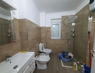 Jepet me qera apartament 2+1 Stacioni i Trenit, Durres - Foto 8