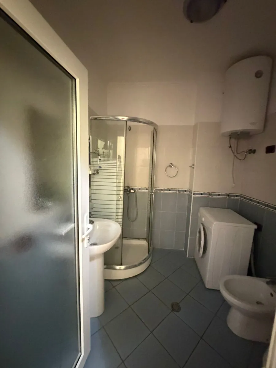 Shitet apartament 1+1 me pamje deti Shkembi i Kavajes, Durres. - Foto 5