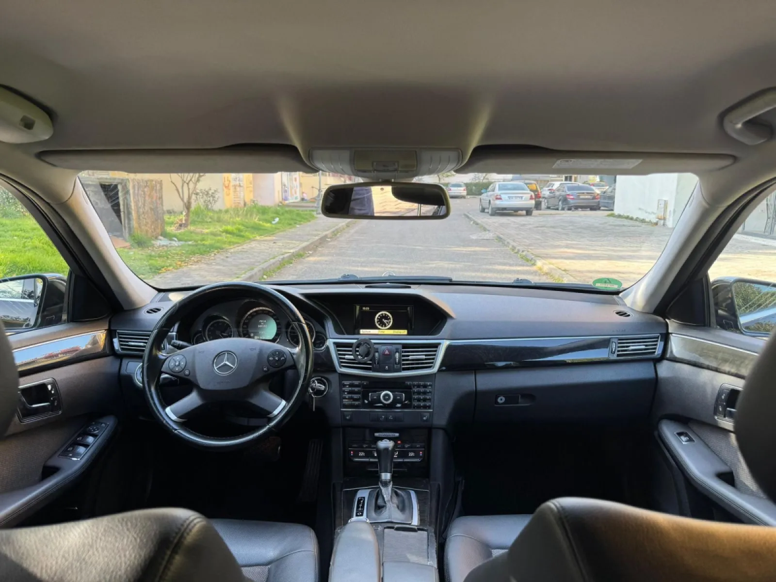 Mercedes Benz E250 — në shitje · në Tiranë · Gjendje e shkëlqyer - Foto 10