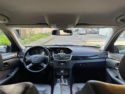 Mercedes Benz E250 — në shitje · në Tiranë · Gjendje e shkëlqyer - Foto 10